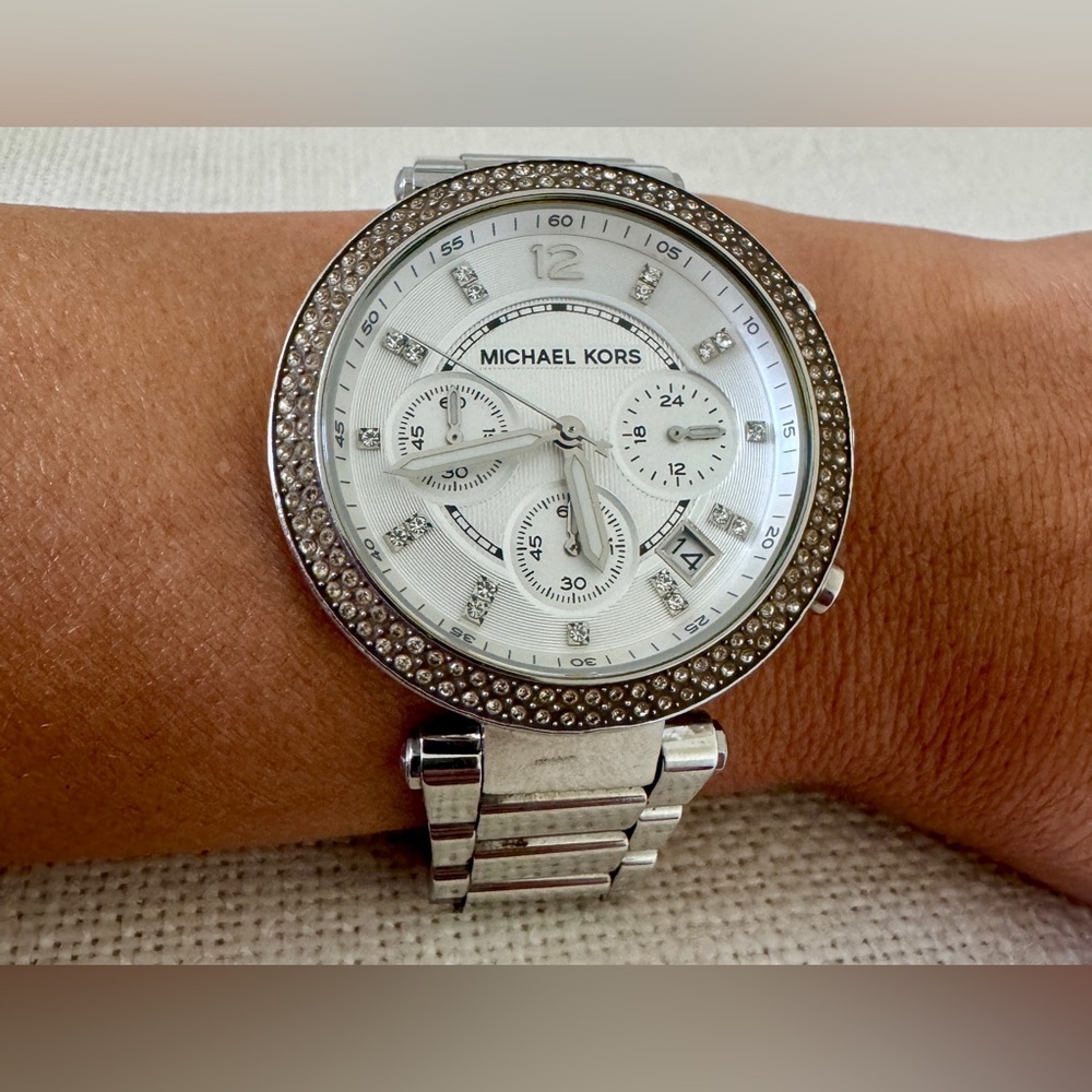 Michael Kors Womens Silver Crystal Accent Chronograph Watch MK5353 - Picture 10 of 11